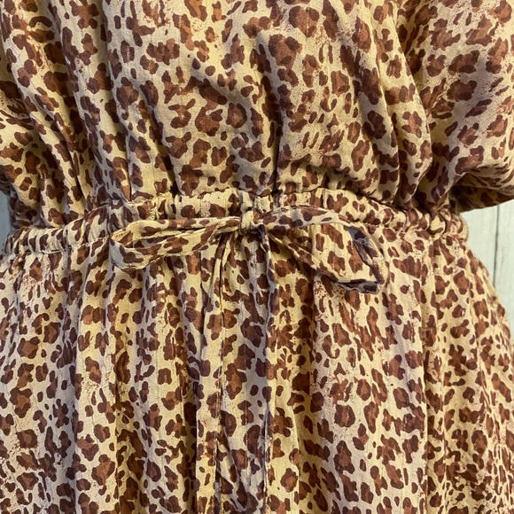 New House of Skye Halter neck Maxi Dress - Picture 5 of 15